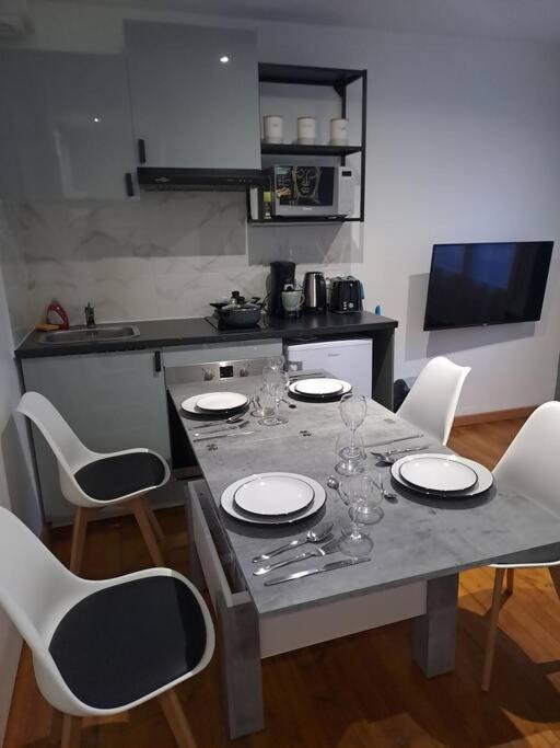 Apartamento T2 Tom Krist. / Circuit 24H / Oasis /Antares Le Mans Exterior foto